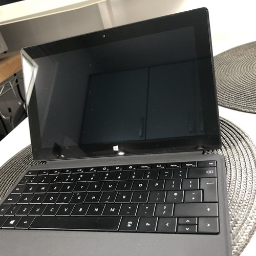 Microsoft surface pro tablet - 2,
